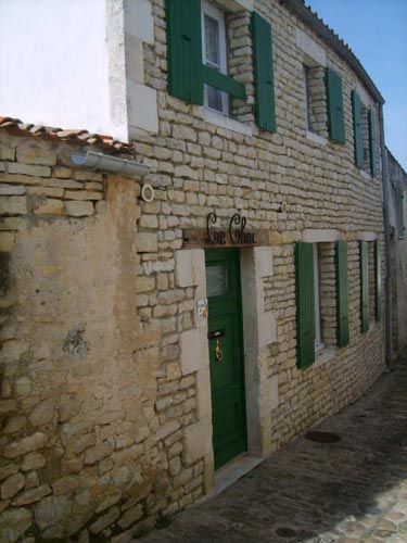 Photo 8 : EXTERIEUR d'une maison située à La Flotte-en-Ré, île de Ré.