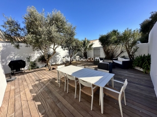 Ile de Ré:La clairette, au calme, dans centre village, 2 places de parking