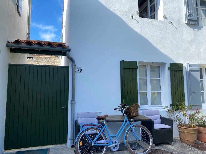 Photo 25 : EXTERIEUR d'une maison située à Saint-Martin-de-Ré, île de Ré.