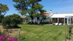 Ile de Ré:Villa lumineuse et calme 110 m² avec jardin clos de 1500 m² proche de la mer