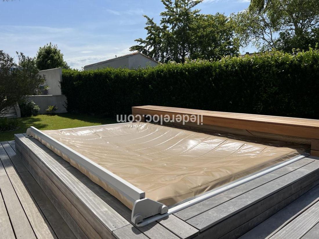 Photo 9 : TERRASSE d'une maison située à Le Bois-Plage-en-Ré, île de Ré.