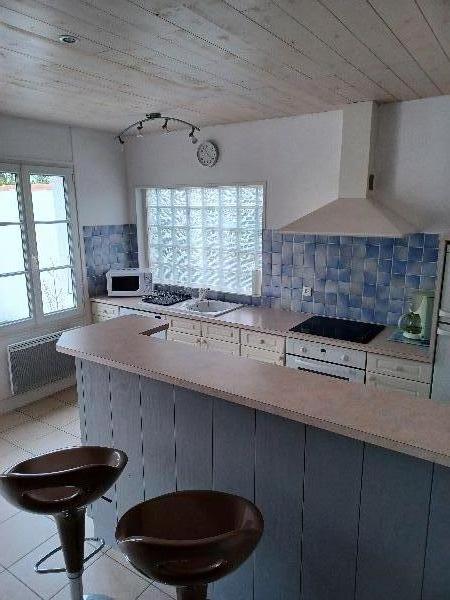 Photo 4 : ENTREE d'une maison située à Rivedoux, île de Ré.