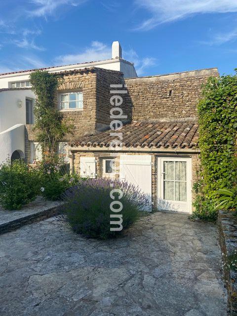 Photo 5 : EXTERIEUR d'une maison située à Les Portes-en-Ré, île de Ré.