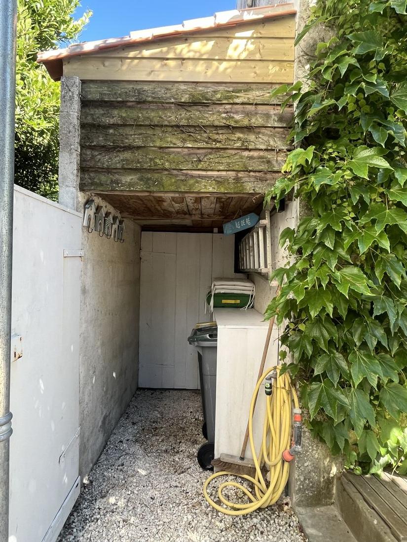 Photo 9 : JARDIN d'une maison située à Ars en Ré, île de Ré.