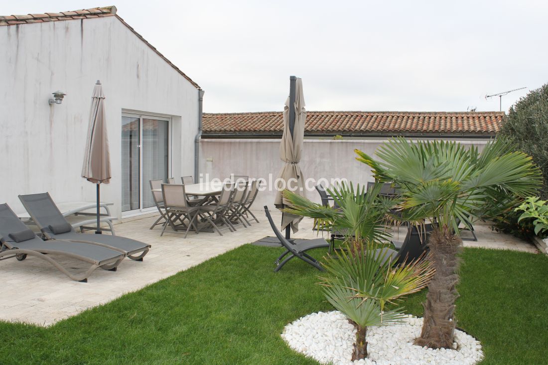 Photo 37 : TERRASSE d'une maison située à La Flotte-en-Ré, île de Ré.