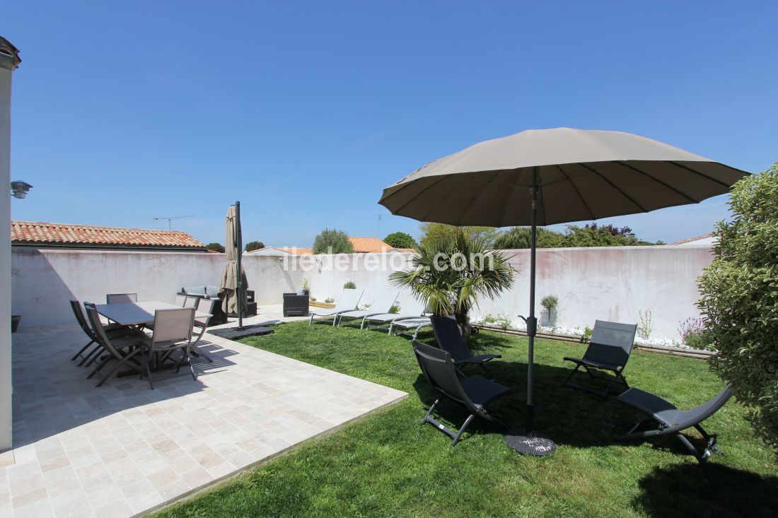 Photo 41 : TERRASSE d'une maison située à La Flotte-en-Ré, île de Ré.