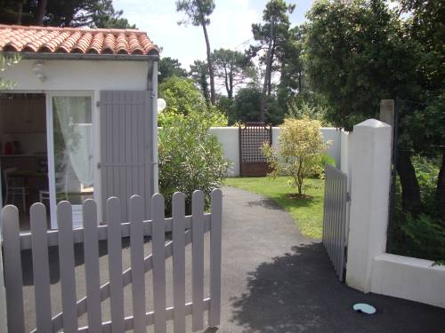 Photo 1 : NC d'une maison située à Rivedoux, île de Ré.