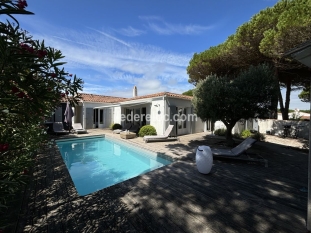 Ile de Ré:Villa 5 chambres avec piscine chauffée à 200m de la plage 