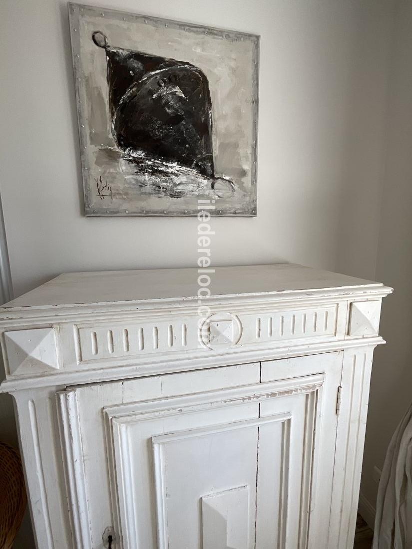 Photo 22 : CHAMBRE d'une maison située à La Couarde-sur-mer, île de Ré.