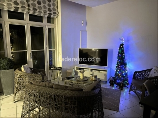 Ile de Ré:Charme et confort dans st martin de ré avec terrasse et parking.