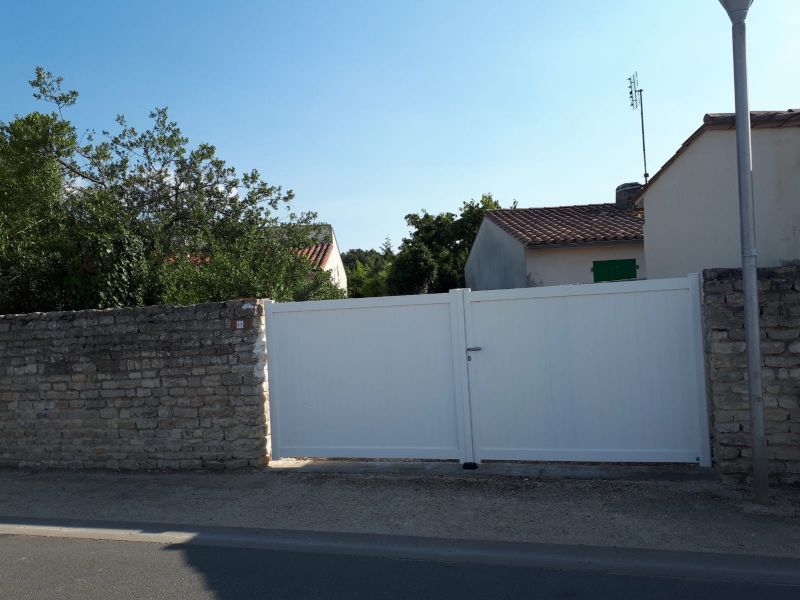 Photo 45 : EXTERIEUR d'une maison située à La Flotte-en-Ré, île de Ré.