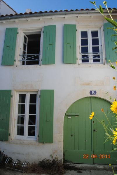 Photo 1 : EXTERIEUR d'une maison située à La Couarde-sur-mer, île de Ré.