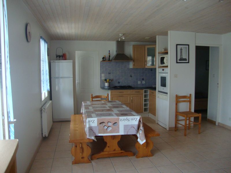 Photo 1 : CUISINE d'une maison située à Sainte-Marie-de-Ré, île de Ré.