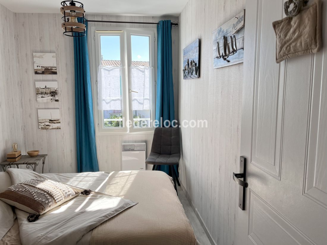 Photo 9 : CHAMBRE d'une maison située à Saint-Clément-des-Baleines, île de Ré.