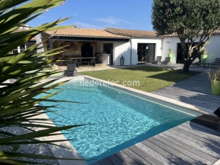 Ile de Ré:Magnifique maison de 180m² avec piscine chauffée neuve et jardin