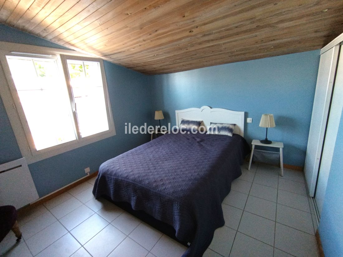 Photo 11 : CHAMBRE d'une maison située à Le Bois-Plage-en-Ré, île de Ré.