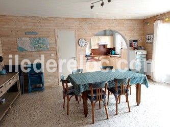 Photo 8 : SEJOUR d'une maison située à Le Bois-Plage-en-Ré, île de Ré.