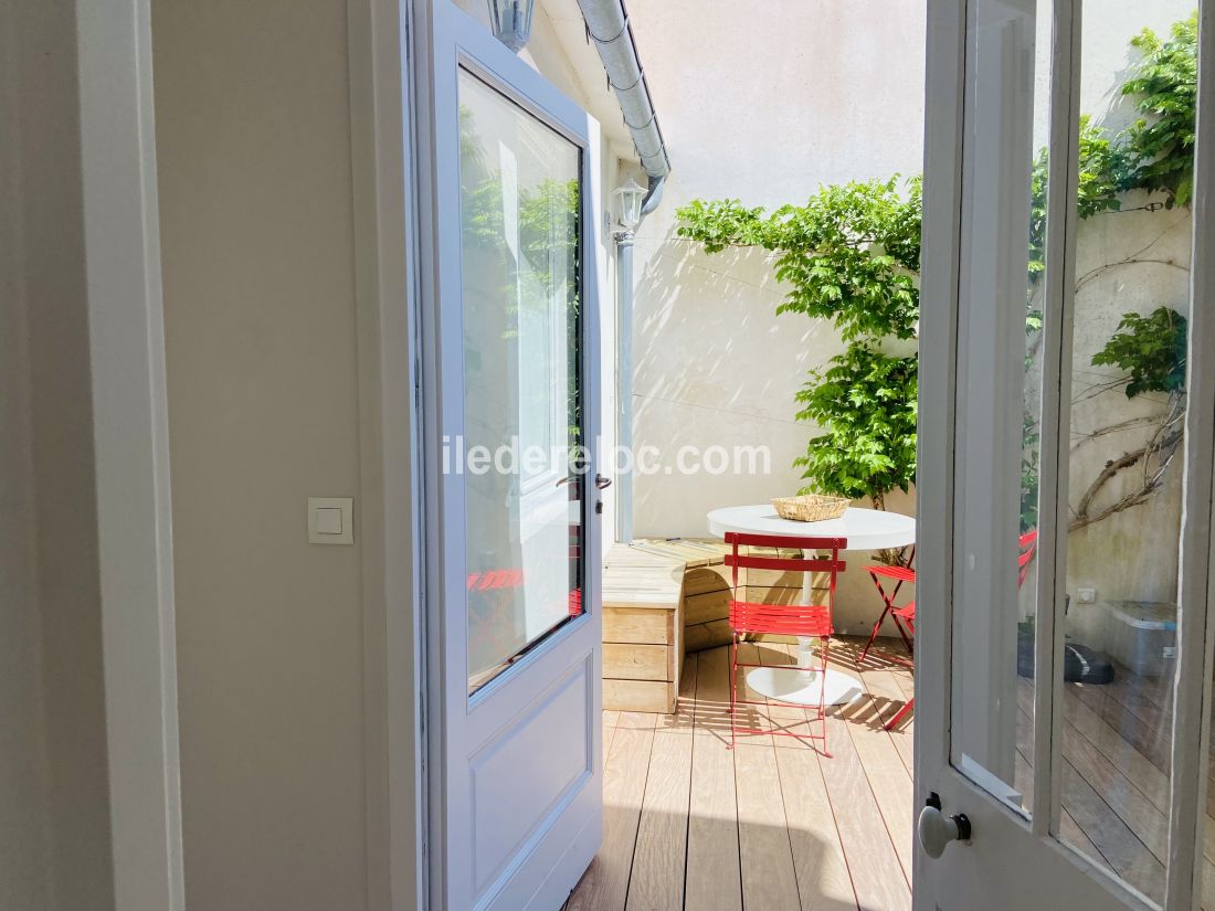 Photo 20 : TERRASSE d'une maison située à La Couarde-sur-mer, île de Ré.