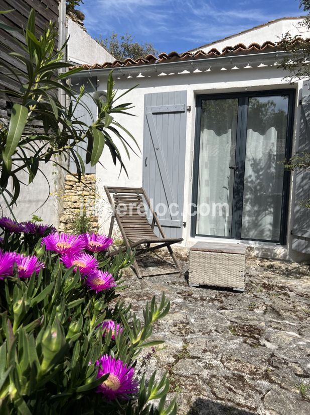 Photo 5 : JARDIN d'une maison située à Les Portes-en-Ré, île de Ré.