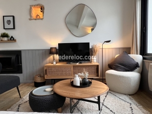 Ile de Ré:Petite maison retaise rénovée au coeur du village