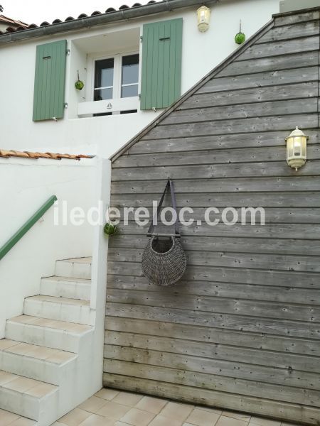 Photo 17 : EXTERIEUR d'une maison située à Le Bois-Plage-en-Ré, île de Ré.