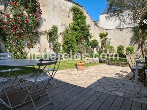 Photo 26 : NC d'une maison située à Saint-Martin-de-Ré, île de Ré.