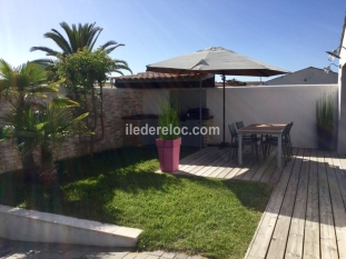 Ile de Ré:Maison 4p avec jardin près centre village et plage