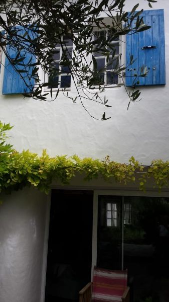 Photo 10 : TERRASSE d'une maison située à La Flotte, île de Ré.