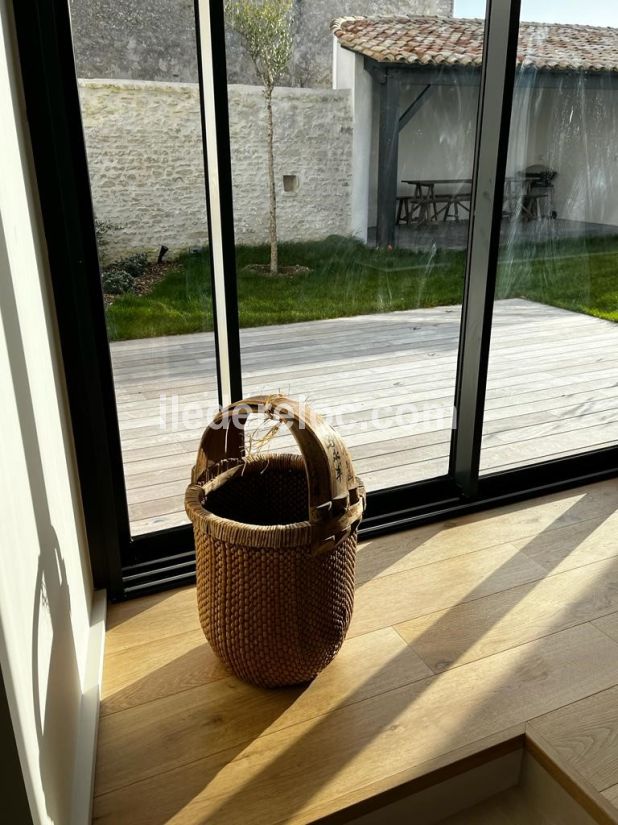 Photo 6 : SEJOUR d'une maison située à La Couarde-sur-mer, île de Ré.