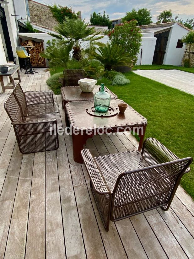 Photo 30 : JARDIN d'une maison située à Le Bois-Plage-en-Ré, île de Ré.