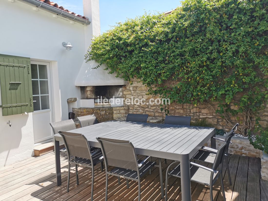 Photo 12 : PATIO d'une maison située à Ars en Ré, île de Ré.