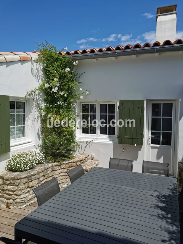 Photo 10 : PATIO d'une maison située à Ars en Ré, île de Ré.