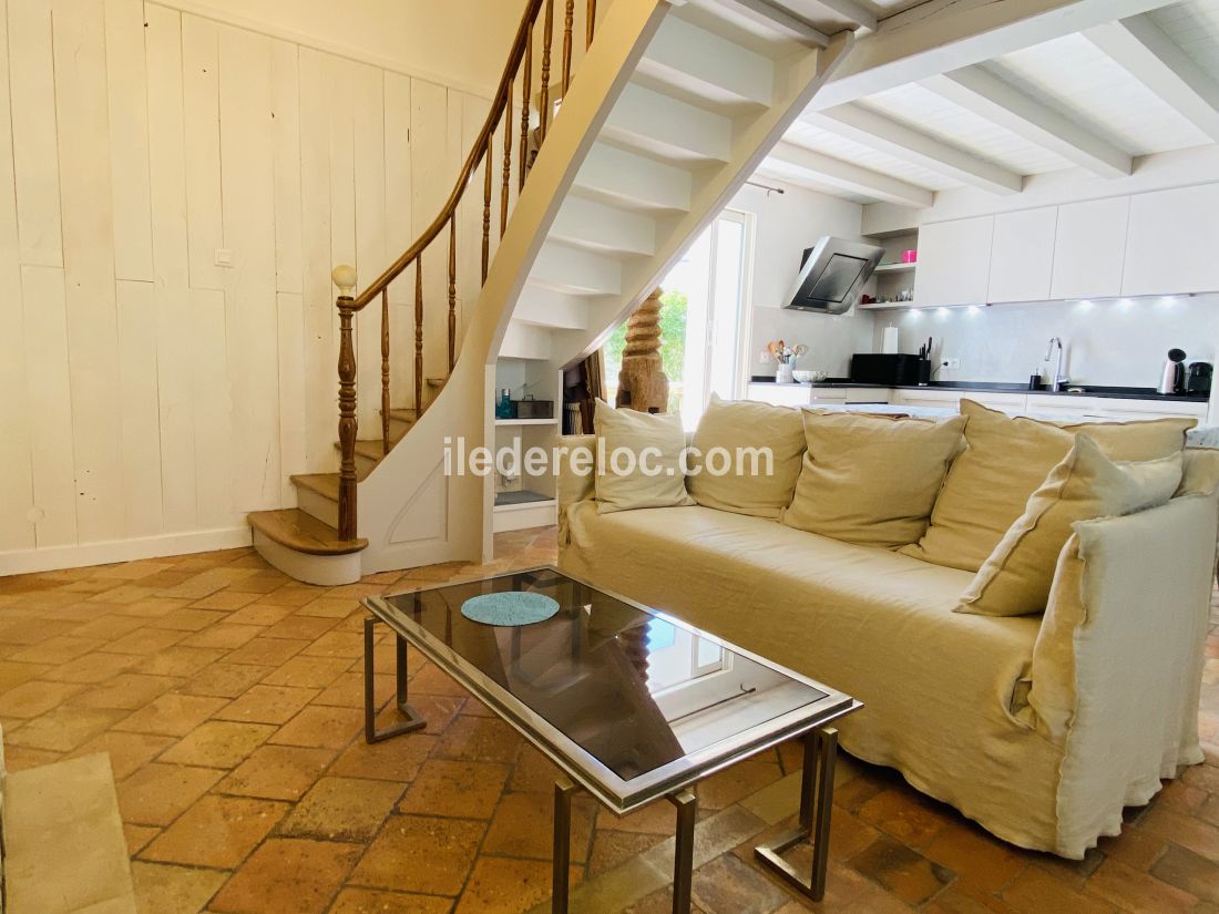 Photo 10 : SEJOUR d'une maison située à La Couarde-sur-mer, île de Ré.