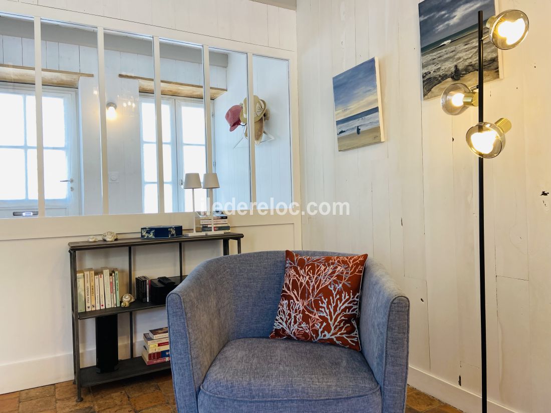 Photo 14 : SEJOUR d'une maison située à La Couarde-sur-mer, île de Ré.