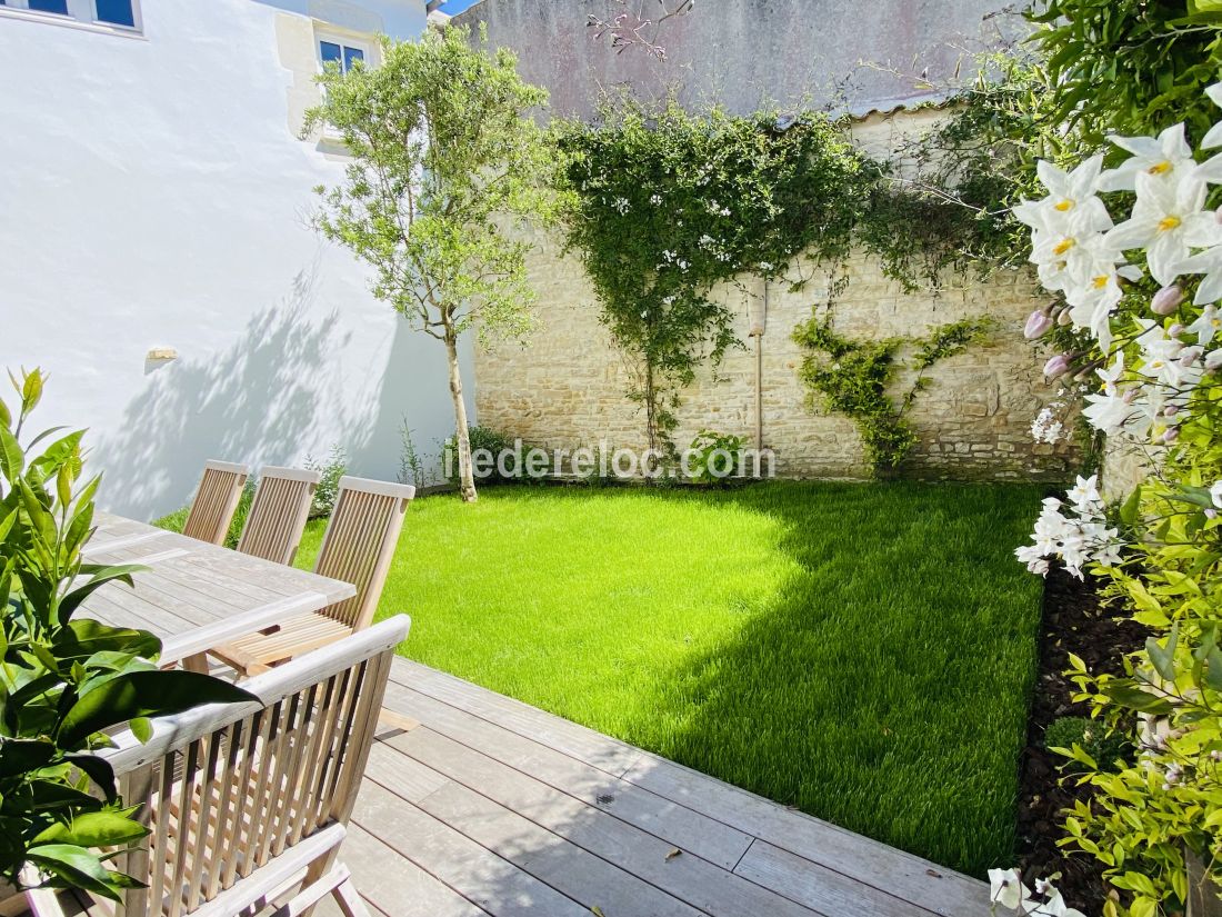 Photo 44 : JARDIN d'une maison située à La Couarde-sur-mer, île de Ré.