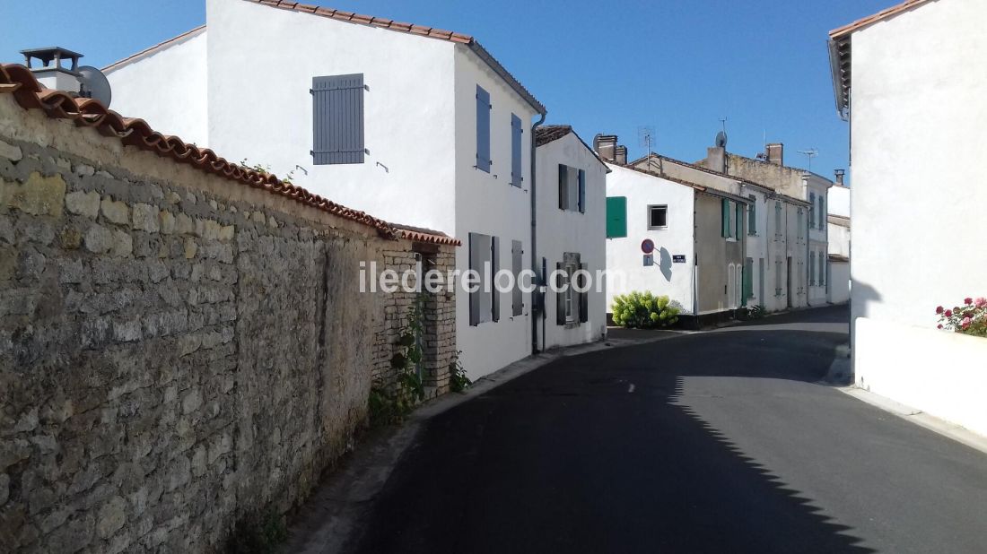 Photo 12 : EXTERIEUR d'une maison située à Saint-Clément-des-Baleines, île de Ré.