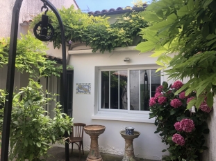 Ile de Ré:Maison de bourg au charme typiquement retais