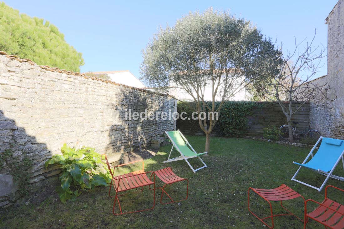 Photo 10 : JARDIN d'une maison située à La Couarde-sur-mer, île de Ré.