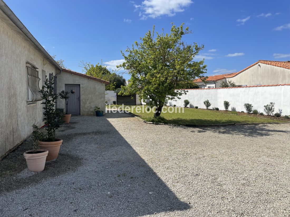 Photo 16 : JARDIN d'une maison située à Saint-Martin-de-Ré, île de Ré.