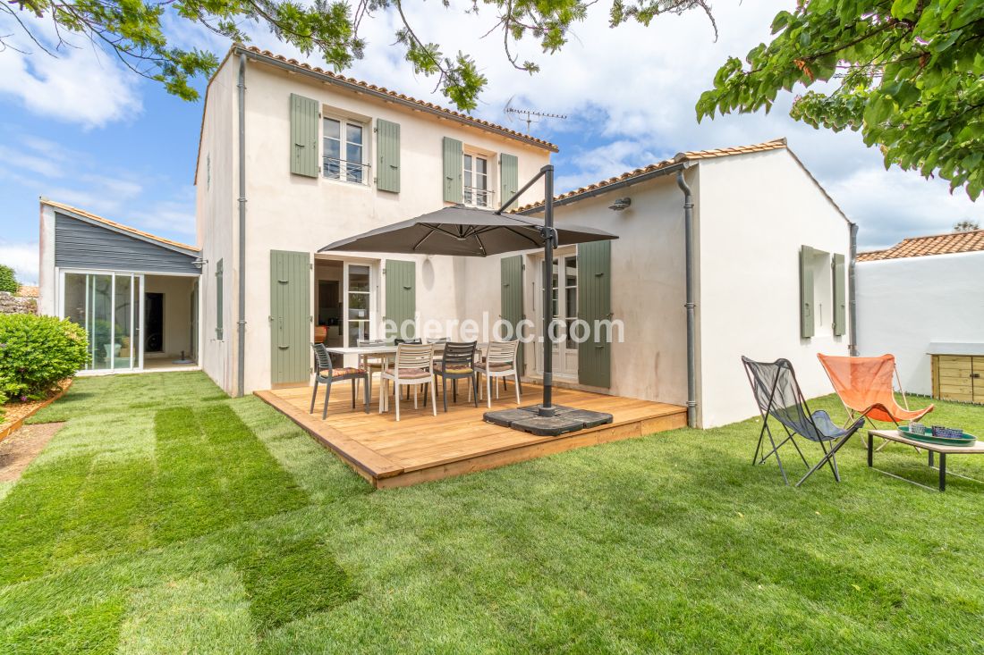 Photo 1 : JARDIN d'une maison située à La Couarde-sur-mer, île de Ré.