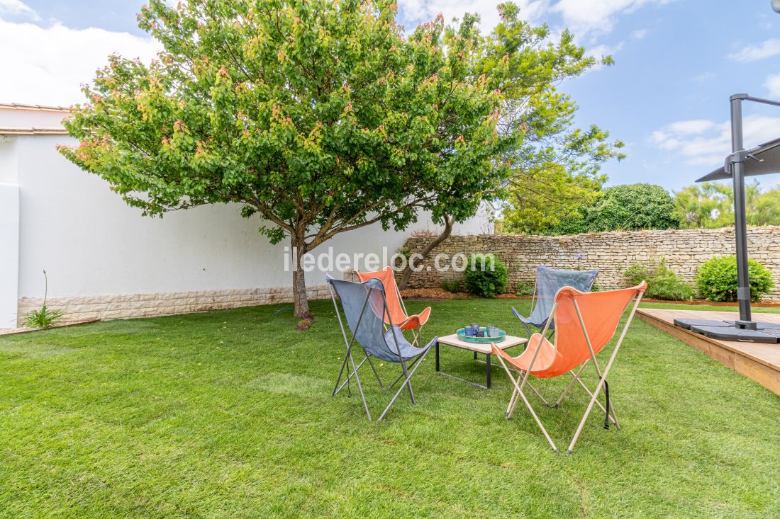 Photo 2 : JARDIN d'une maison située à La Couarde-sur-mer, île de Ré.