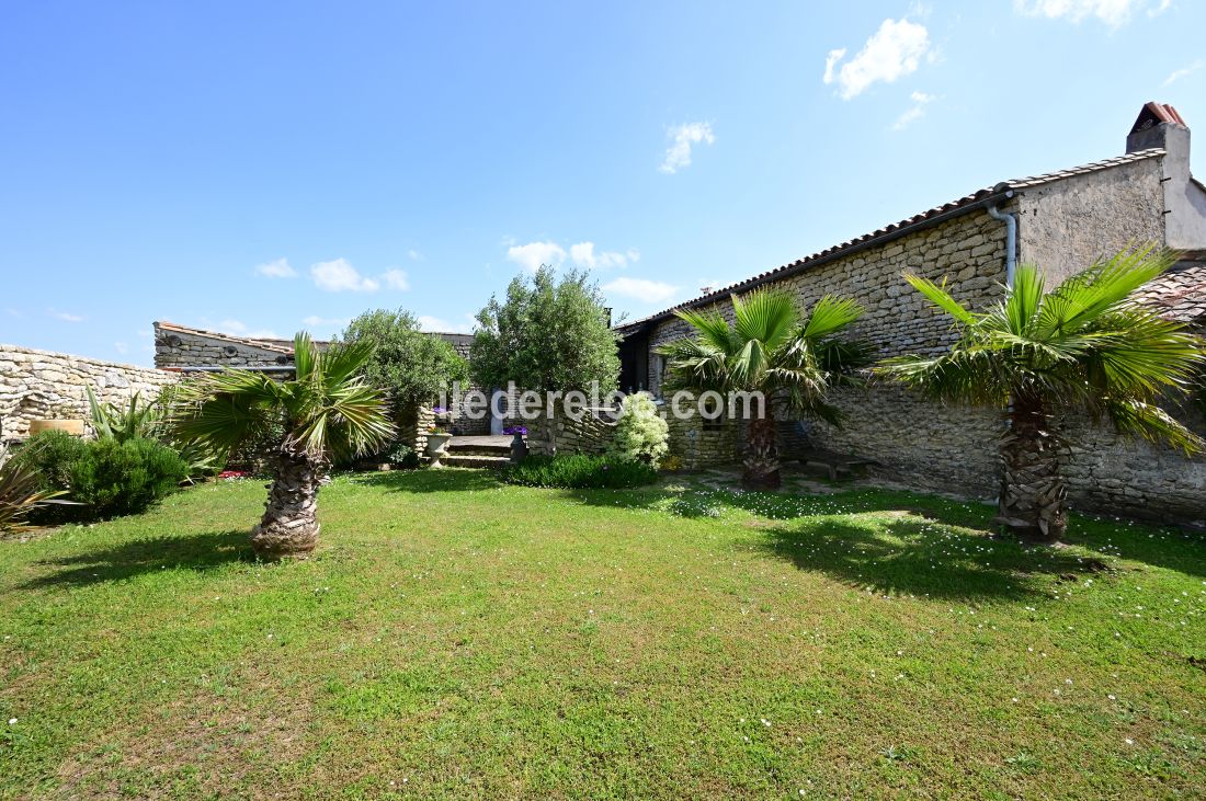 Photo 19 : NC d'une maison située à Saint-Clément-des-Baleines, île de Ré.