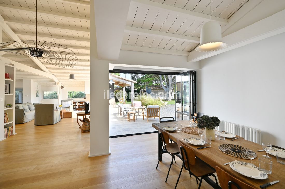 Photo 10 : SEJOUR d'une maison située à Saint-Clément-des-Baleines, île de Ré.