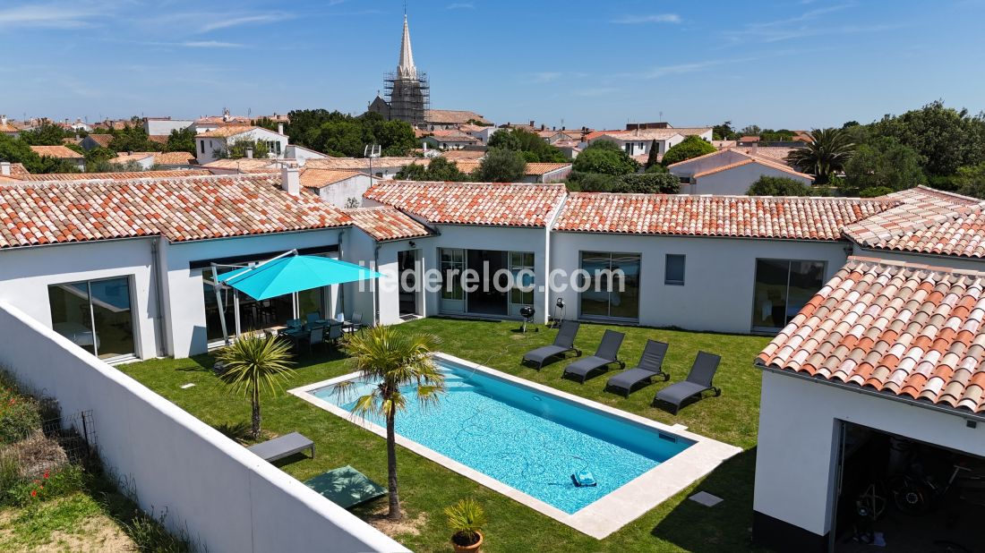 Photo 44 : EXTERIEUR d'une maison située à Sainte-Marie-de-Ré, île de Ré.