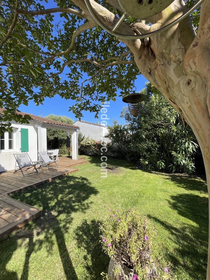 Photo 5 : JARDIN d'une maison située à La Couarde-sur-mer, île de Ré.