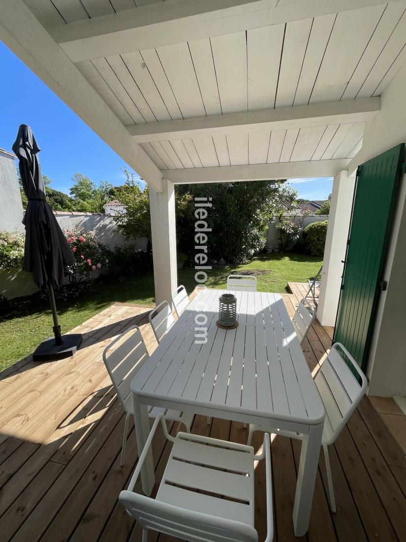 Photo 16 : TERRASSE d'une maison située à La Couarde-sur-mer, île de Ré.