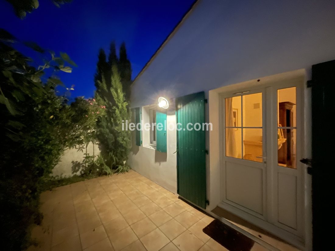 Photo 20 : PATIO d'une maison située à La Couarde-sur-mer, île de Ré.