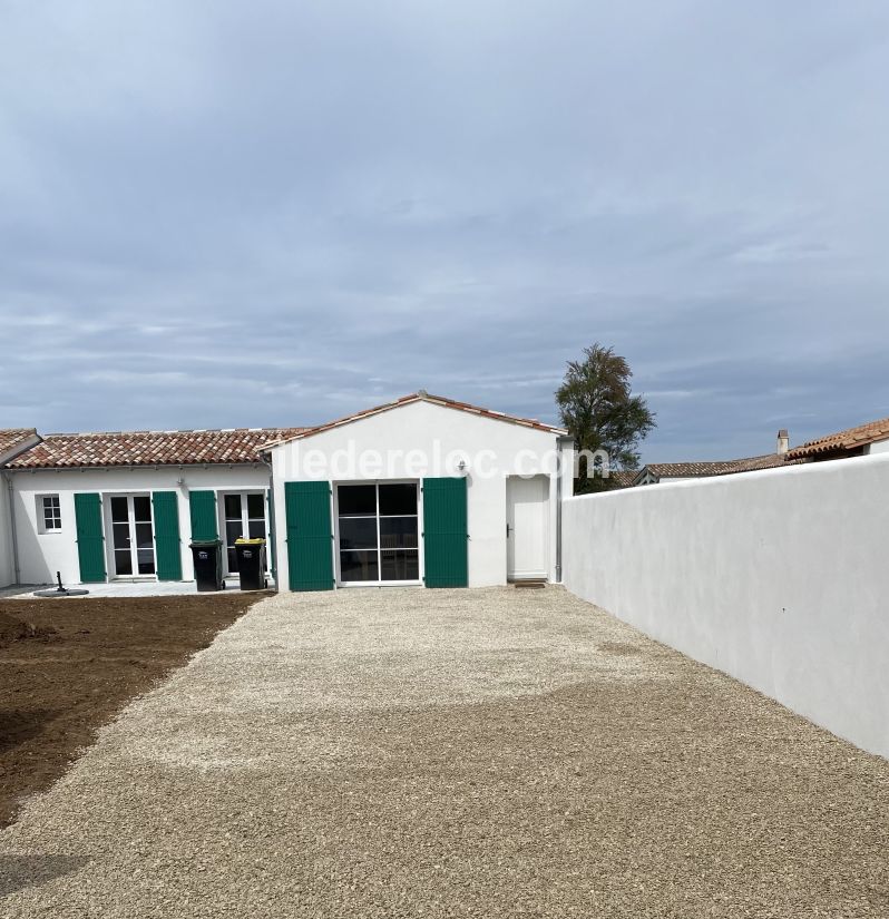 Photo 3 : EXTERIEUR d'une maison située à Loix, île de Ré.