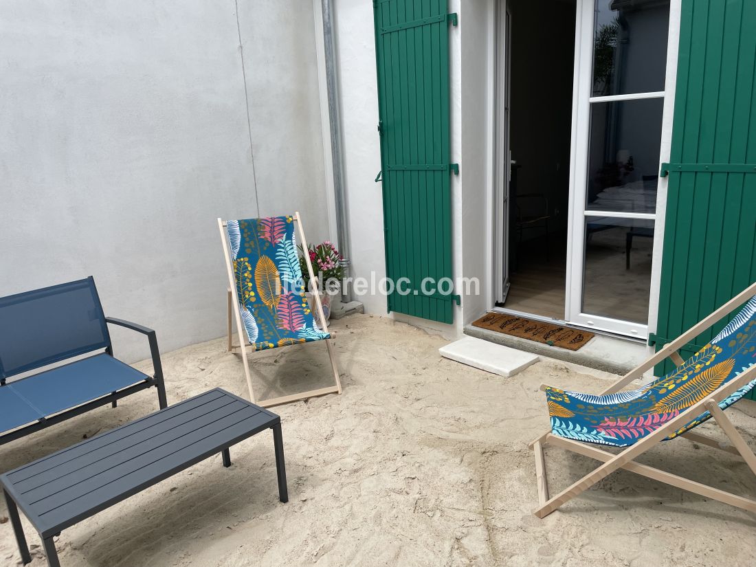 Photo 18 : PATIO d'une maison située à Loix, île de Ré.