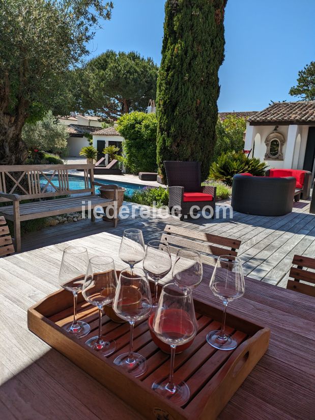 Photo 9 : TERRASSE d'une maison située à Rivedoux-Plage, île de Ré.